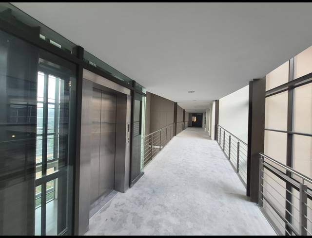 1,153M² OFFICE TO LET IN PARKTOWN
